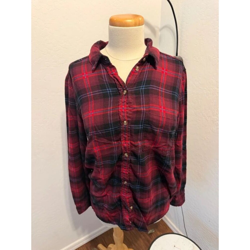 American Eagle Outfitters Burgundy Plaid Boyfriend Fit Flannel, Size L
